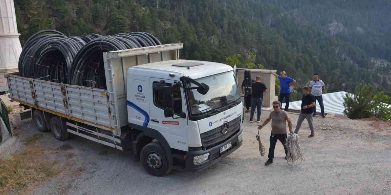 Büyükşehir Belediyesi Üreticiyi Desteklemeyi Sürdürüyor