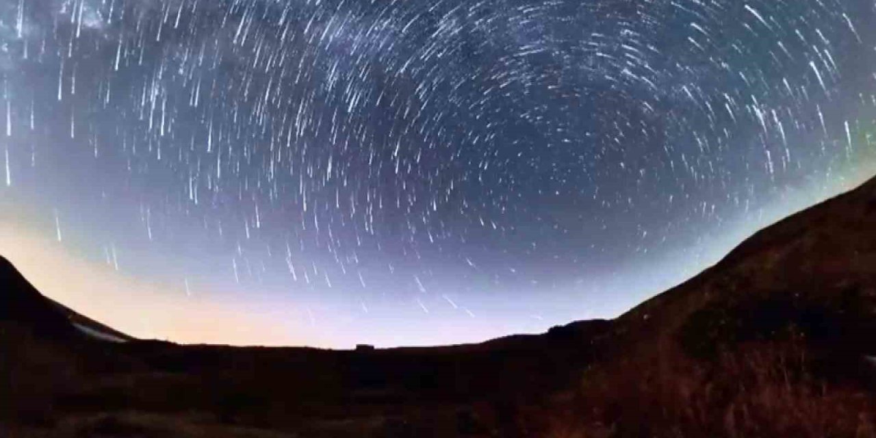 Niğde Semalarında Perseid Meteor Yağmuru Görsel Şölen Oluşturdu