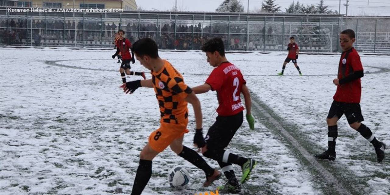 Hem Karla Hem Rakipleriyle Mücadele Ettiler