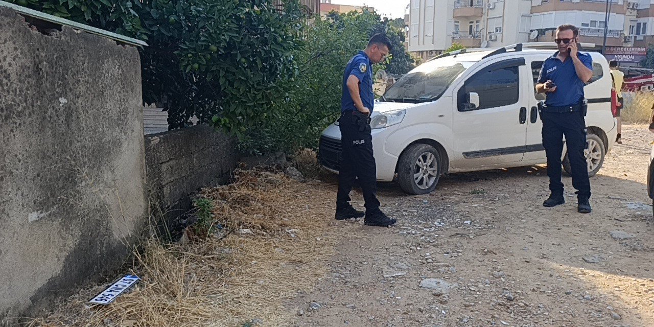 Antalya’da Sahte Plakalı Araç Alarmı