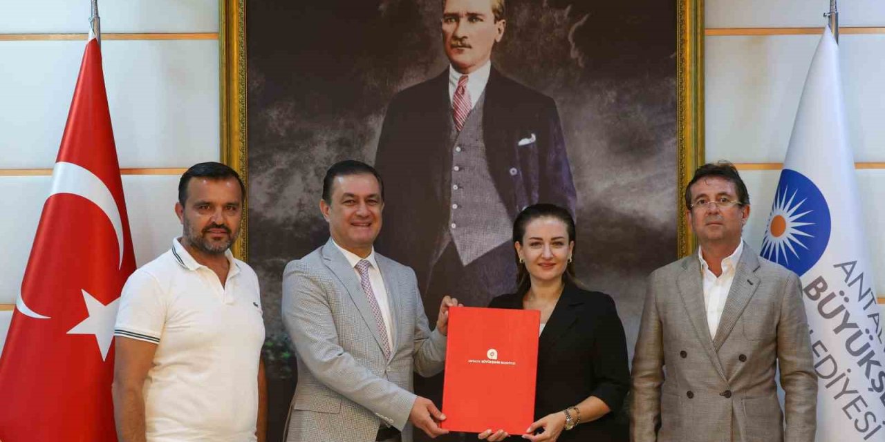 "674. Tarihi Elmalı Yağlı Pehlivan Güreşleri" İçin İş Birliği Protokolü İmzalandı