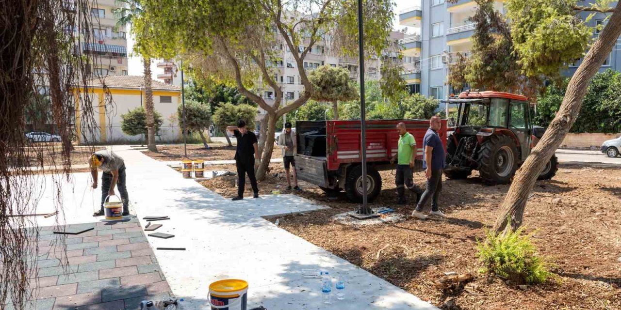 Mersin’de İki Park Baştan Sona Yenileniyor