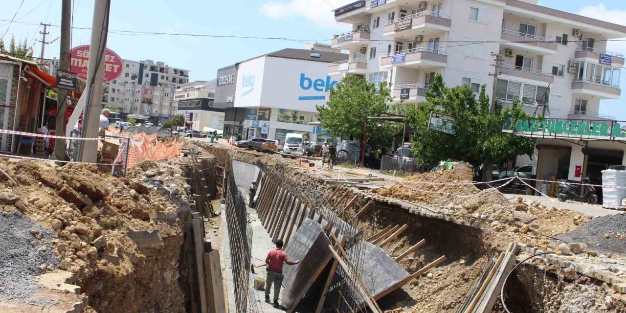Asat’tan Antalya’ya 7 Yılda 787 Milyonluk Yağmur Suyu Hattı Yatırımı