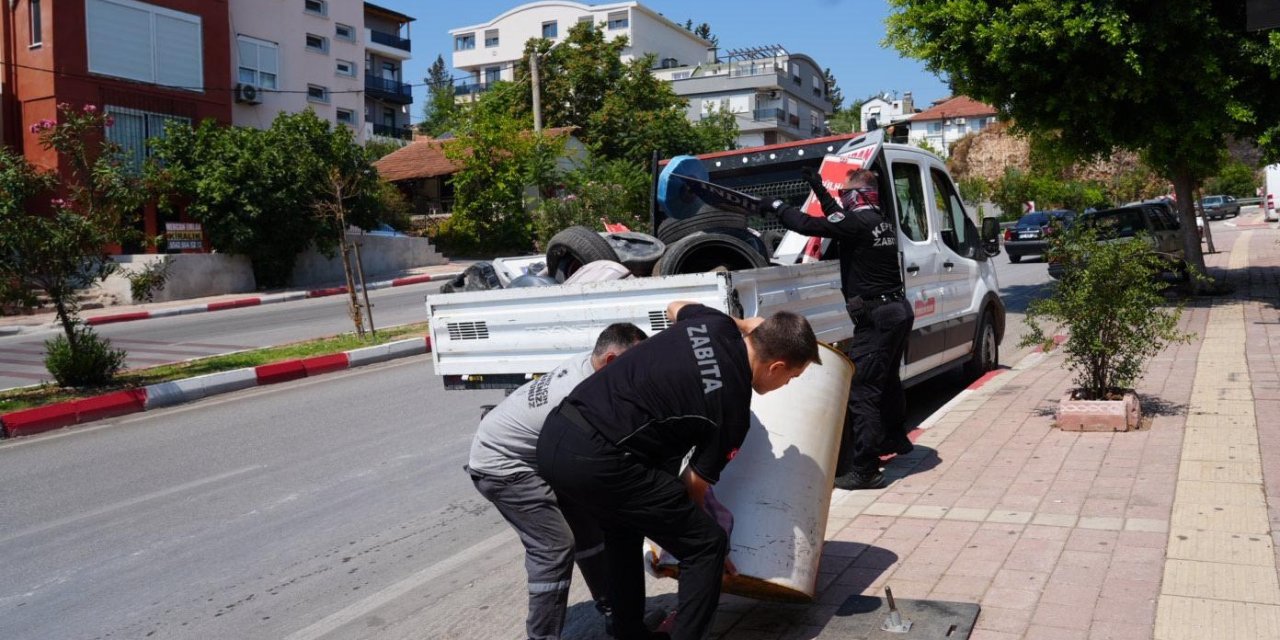 Kepez’de Kamu Alanı İşgallerine Geçit Yok