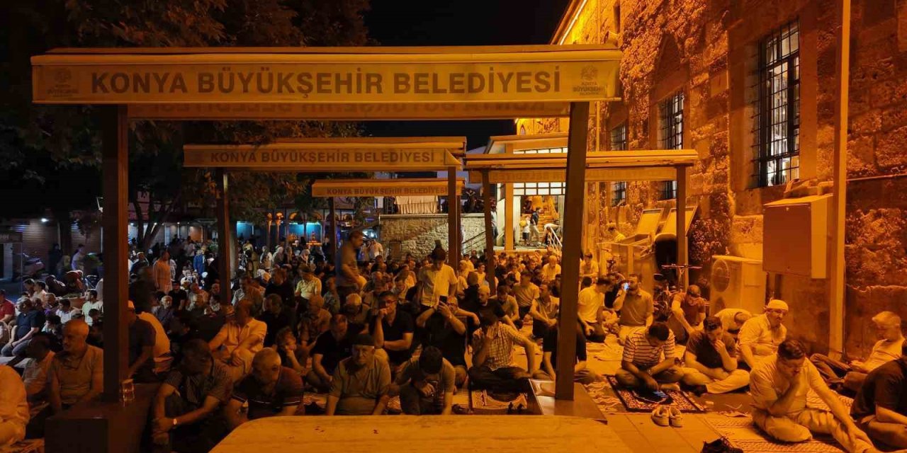 Konya’da Mevlid Kandili Coşkusu