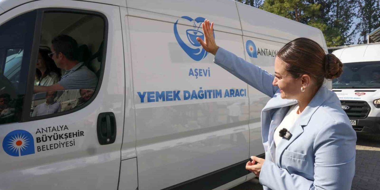 Başkan Vekili Büşra Özdemir: "aşevimizdeki Emek Binlerce Sofraya Ulaşıyor"