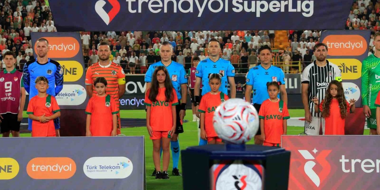 Alanyaspor-beşiktaş Maçının Tartışmalı Pozisyonları İçin Suç Duyurusu