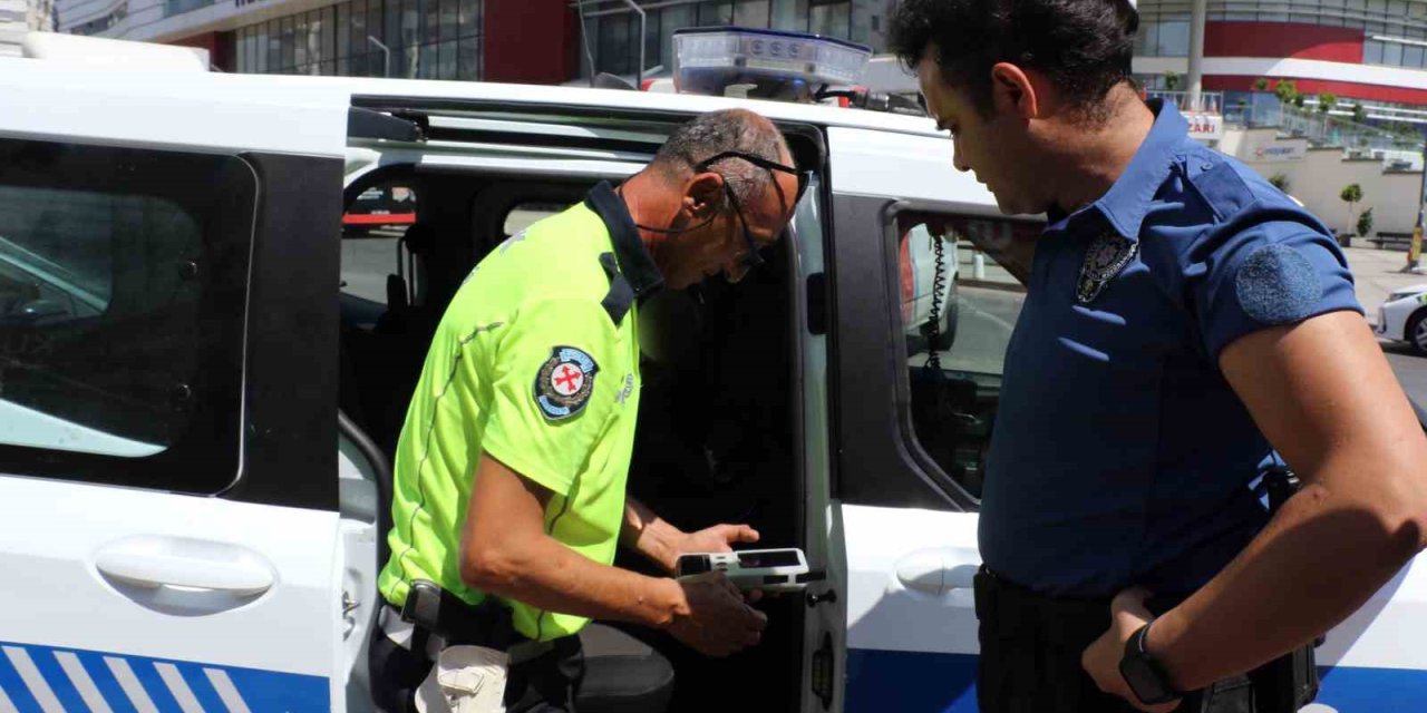 Polisin ’dur’ İhtarına Uymayıp 3,86 Promil Alkollü Çıkan Sürücüye 450 Bin Lira Ceza