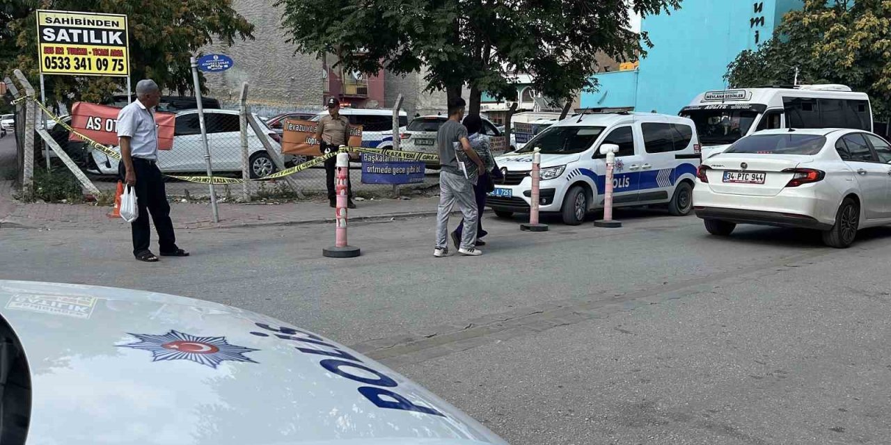 Sokak Ortasında Alacaklısını Bıçaklayan Şüpheli Yakalandı