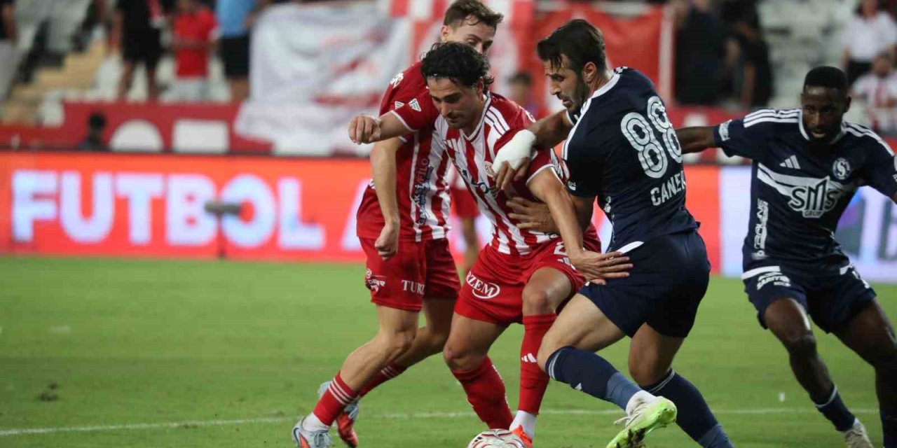 Trendyol 1. Lig: Antalyaspor: 1 - Sarıyer: 2