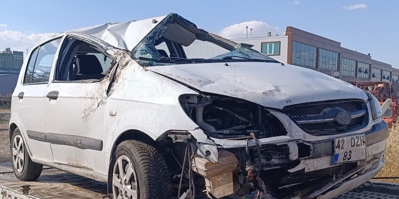 Konya’da Devrilen Otomobildeki 4 Kişi Yaralandı