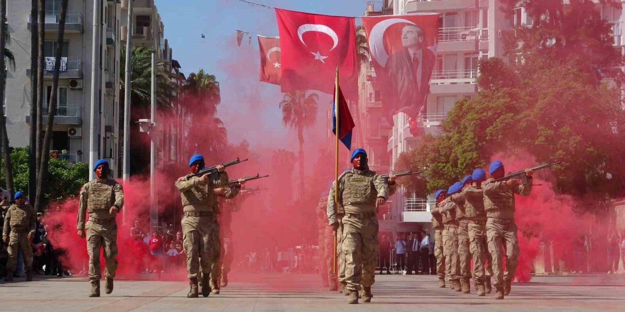 Mersin’de 30 Ağustos Zafer Bayramı Coşkuyla Kutlandı