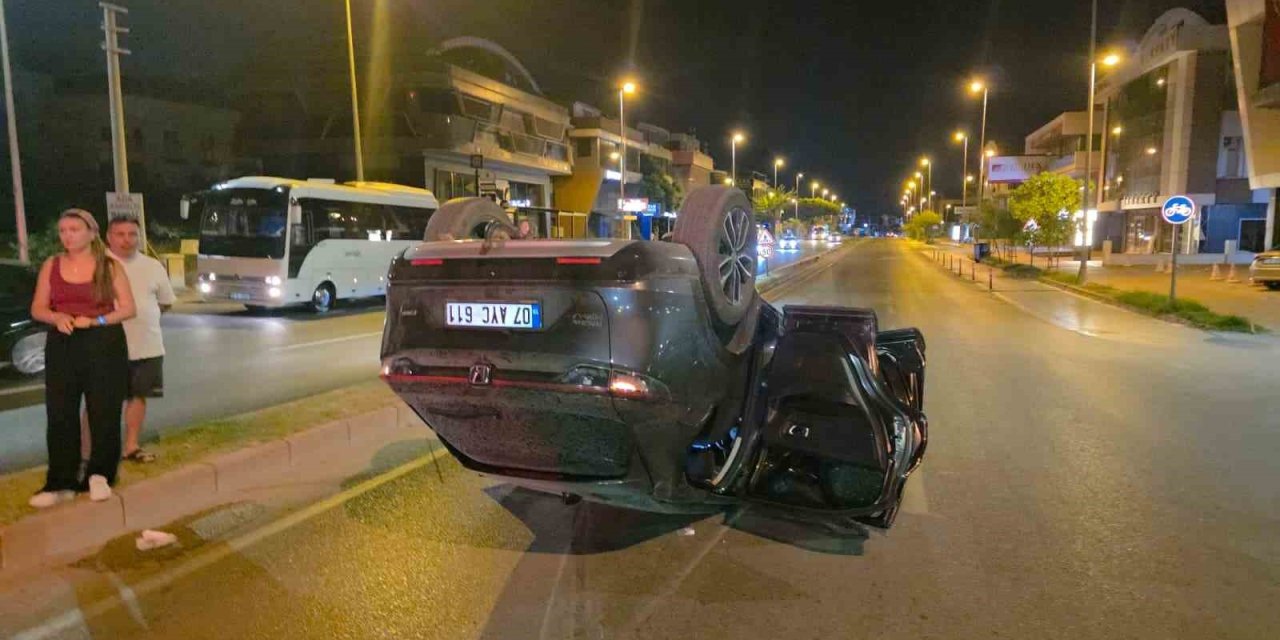 Virajı Alamayan Araç Takla Attı, Sürücü Yaralandı