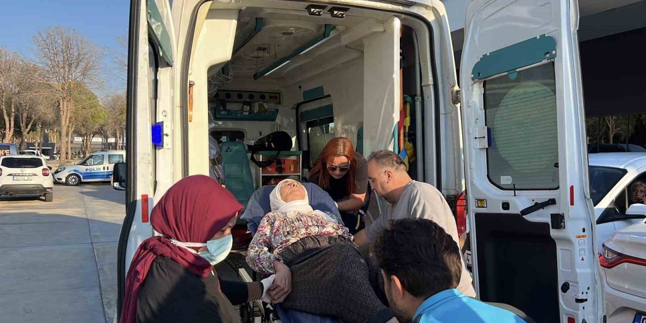 Kazazede Yakını, Taşucu Limanı’nda Fenalaşarak Hastaneye Kaldırıldı