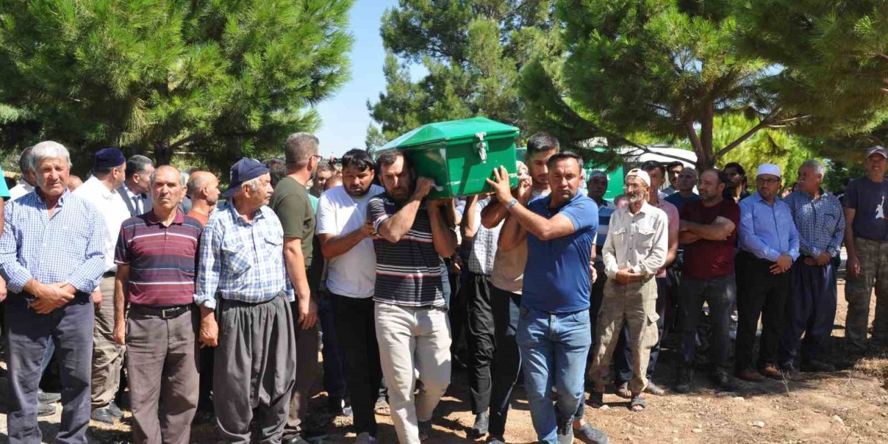 Feribot Faciasında Hayatını Kaybeden Şerif Özdemir, Mersin’de Son Yolculuğuna Uğurlandı