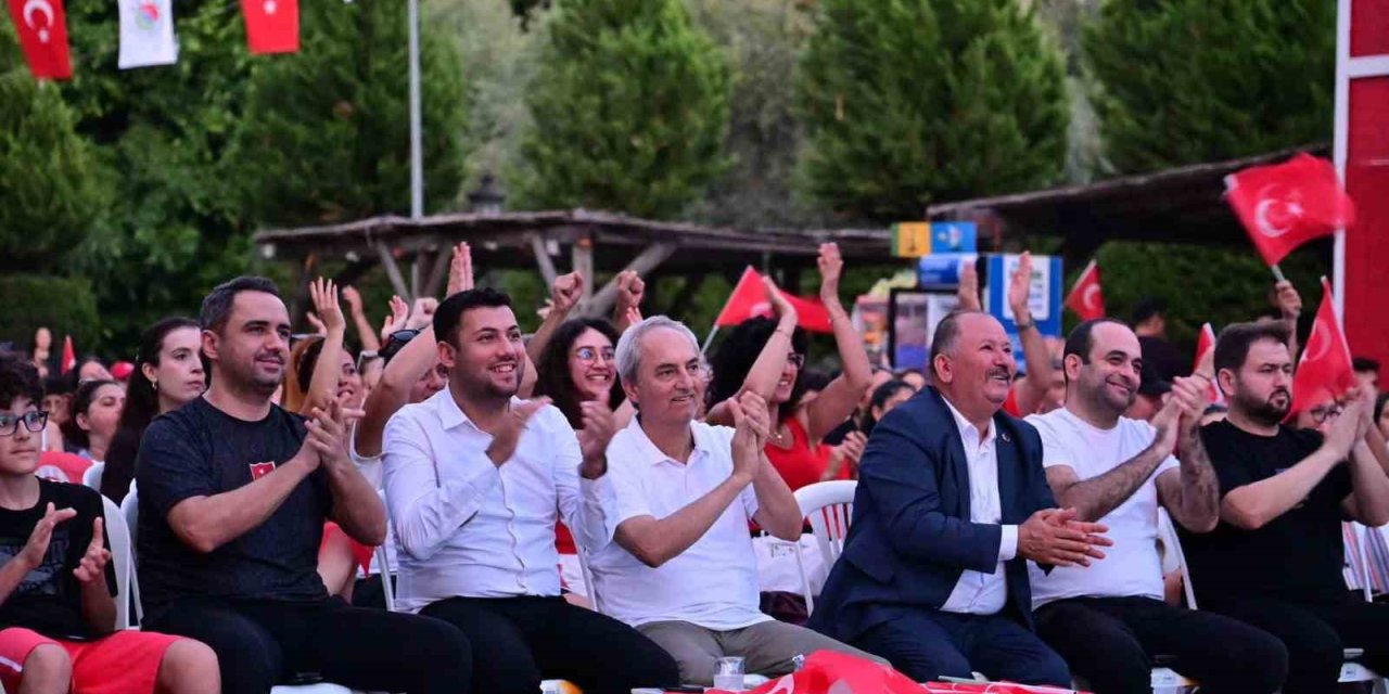 Dokumapark’ta Avrupa Şampiyonluğu Coşkusu