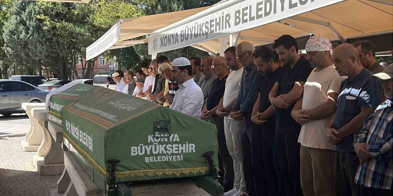 Kazada Hayatını Kaybeden Yaşlı Çift Son Yolculuklarına Uğurlandı