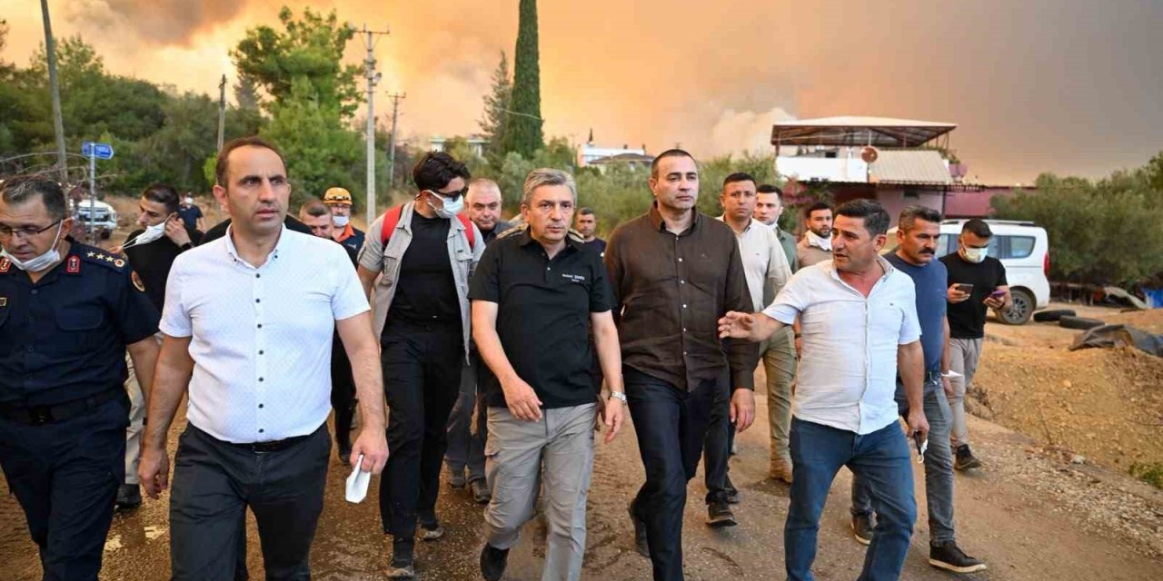 Antalya Valisi Şahin: "aksu Yangını Devam Ediyor, Kumluca Yangınının Enerjisi Düşürüldü"