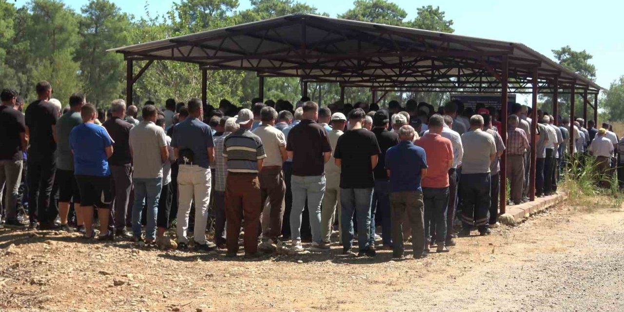 Aksu Yangınında Kalp Krizi Geçiren Vatandaş Son Yolculuğuna Uğurlandı