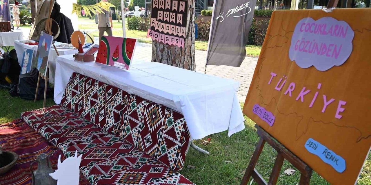 Kemer’de "türkiye’nin Yedi Rengi" Sergisi Açıldı
