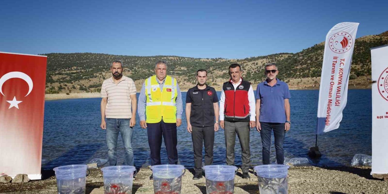 Baraj Ve Göletler 122 Bin Yavru Balıkla Buluştu