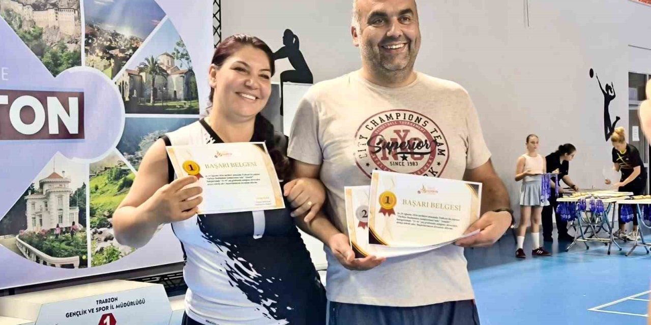 Niğdeli Veteran Badmintonculardan Türkiye Şampiyonası’nda 5 Madalya
