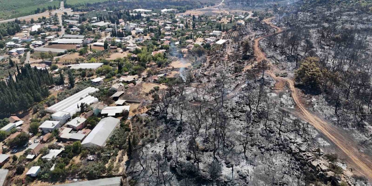 Antalya Aksu’daki Orman Yangını 4’üncü Günde Kontrol Altına Alındı