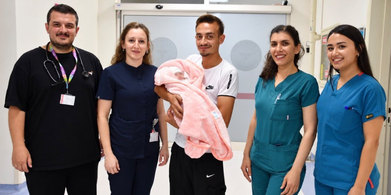 32 Haftalık Doğdu, İki Ay Sonra Hayata Yeniden Tutundu