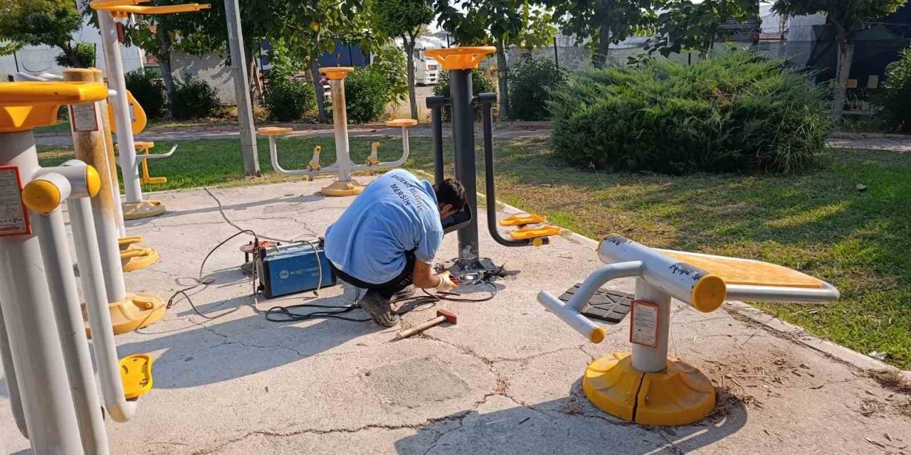 Akdeniz’de Parklar Yenileniyor, Çocuklar İçin Daha Güvenli Hale Getiriliyor