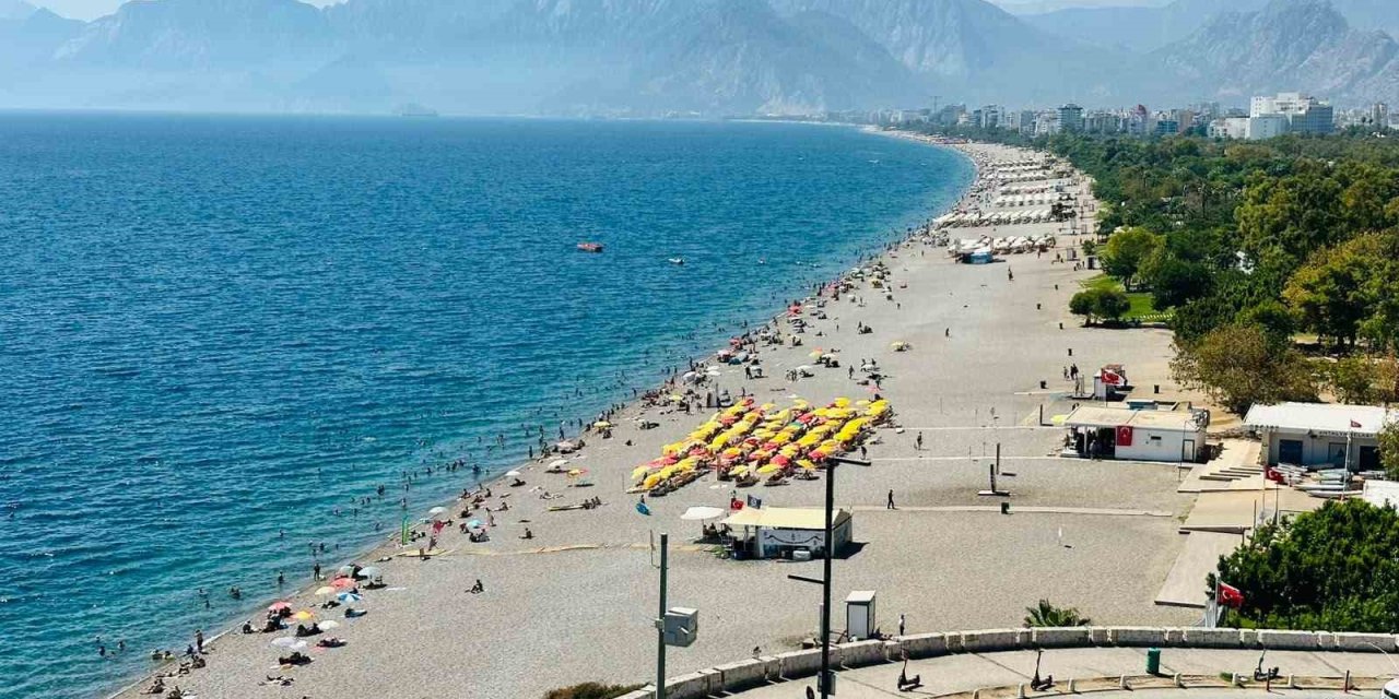 Antalya Sahillerinde Okul Öncesi Yoğunluğu