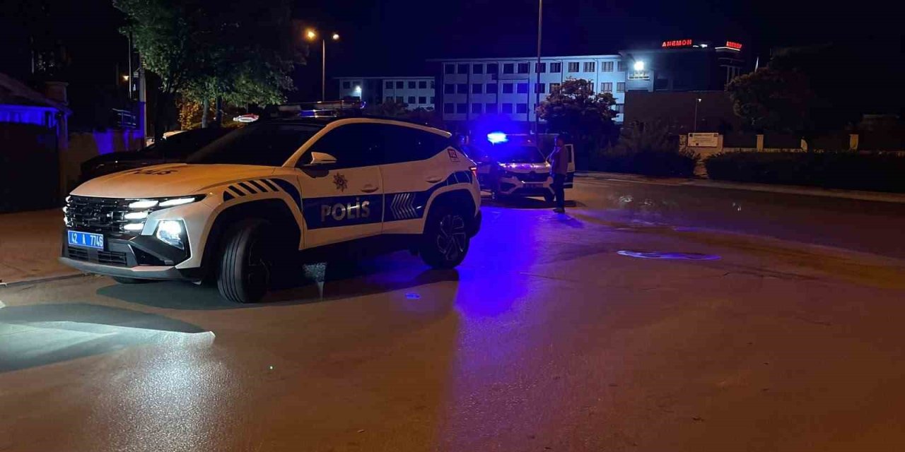 Cadde Üzerindeki Kavga Kanlı Bitti: 1 Yaralı