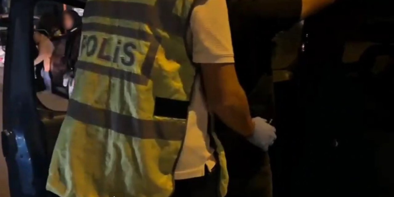 Konya’da "huzur-42-8" Uygulamasında 54 Yıl Kesinleşmiş Hapis Cezası Bulunan 3 Şahıs Yakalandı