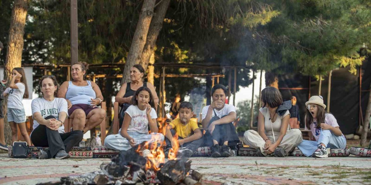 Mersin’de Anne Ve Çocuklar Doğayla İç İçe Kamp Yaptı