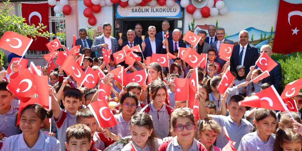 Aksaray’da 82 Bin 421 Öğrenci Ders Başı Yaptı