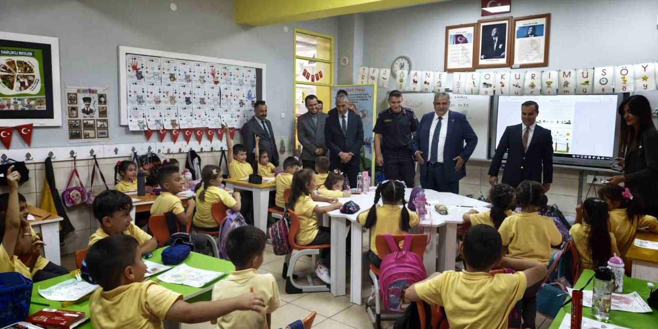 Bozkır’da İlköğretim Haftası Kutlamaları