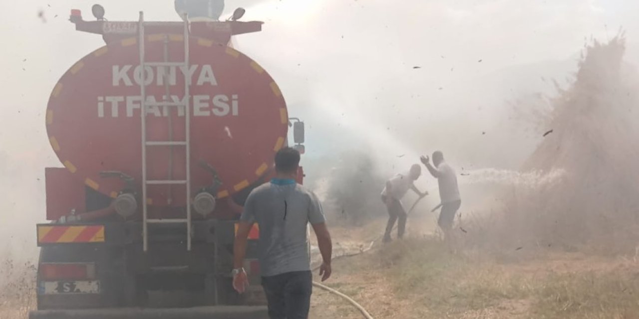 Akşehir’de Göl Kenarındaki Kamış Deposu Alevlere Teslim Oldu