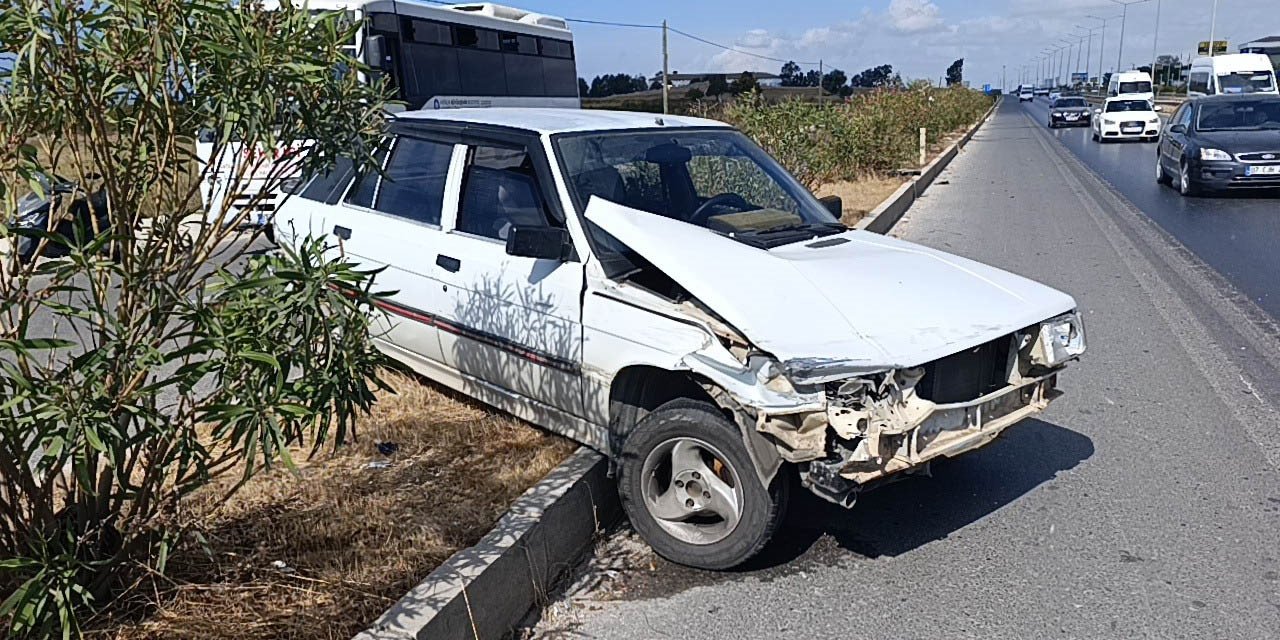 Manavgat’ta Kaza Yapan Araç Refüjde Asılı Kaldı