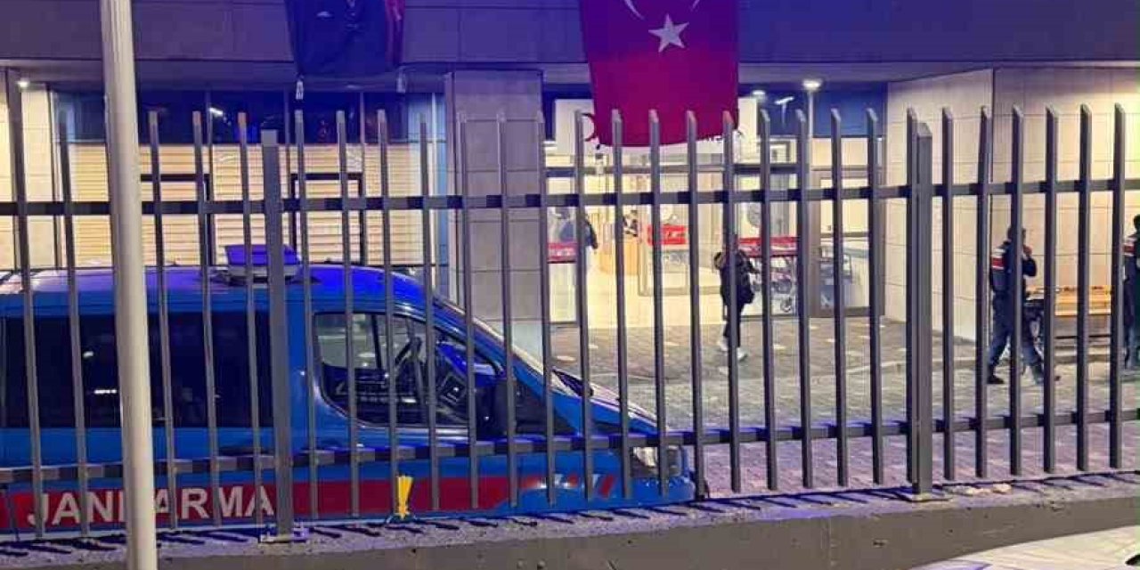 Kardeş Kavgası Kanlı Bitti: 1 Yaralı