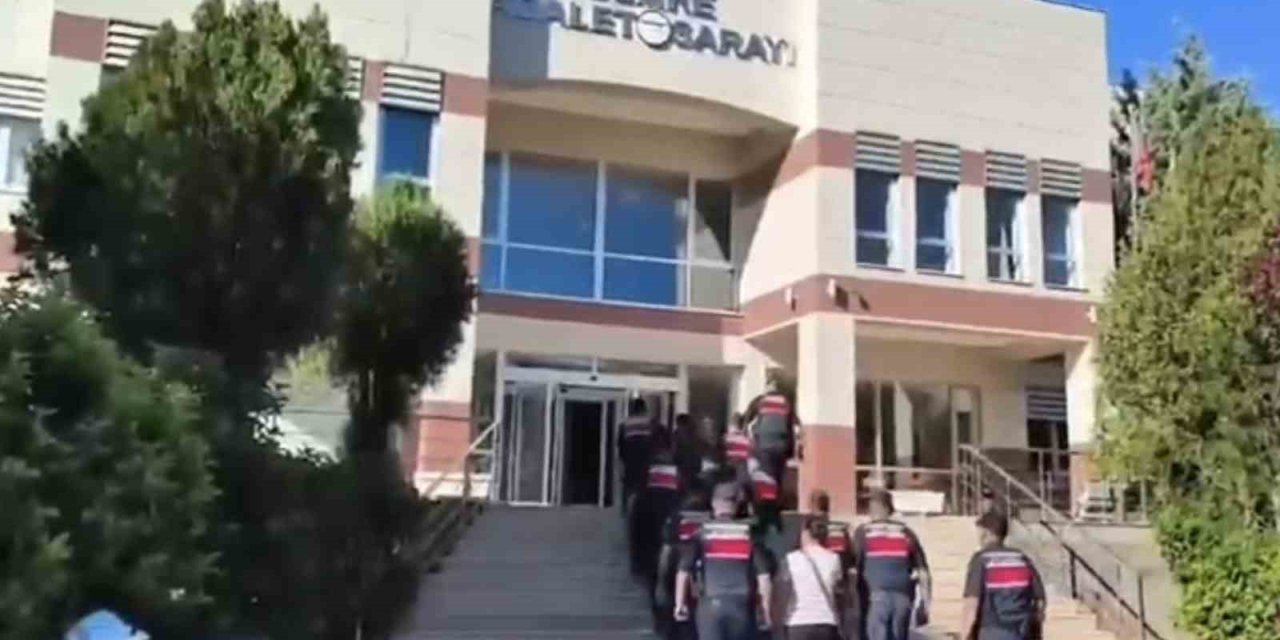 Villa Ve Bungalov Kiralama İlanıyla Dolandırıcılığa 2 Tutuklama