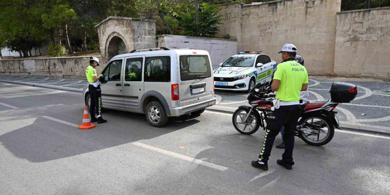 Karaman’da Aranan 12 Kişiden 11’i Tutuklandı