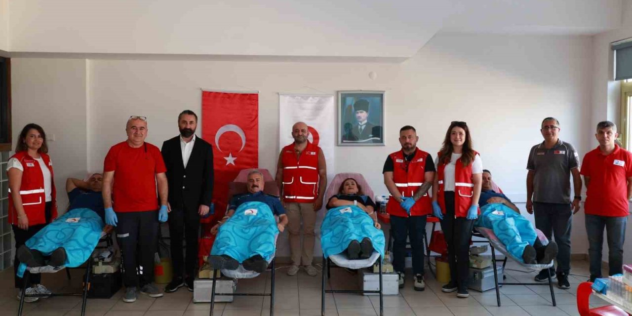Mersin’de Emniyet Teşkilatından Kan Bağışına Destek
