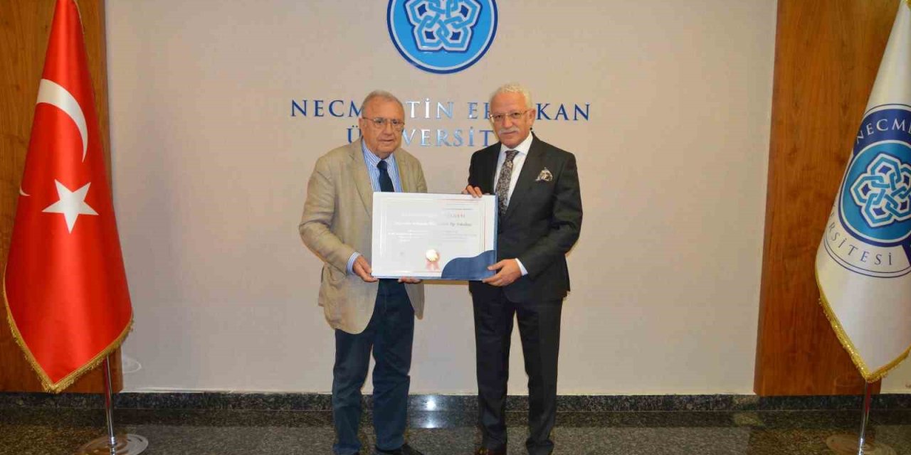 Neü Tıp Fakültesinin Eğitim Kalitesi Tescillendi
