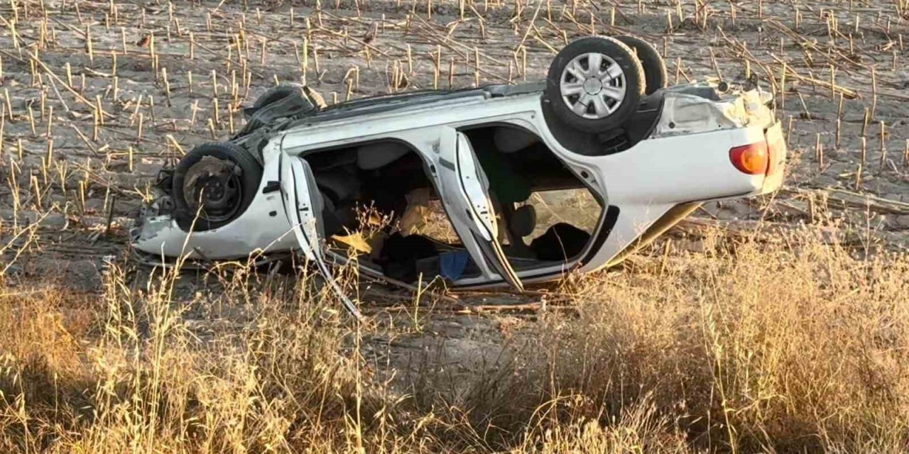 Aksaray’da Tarlaya Uçan Otomobil Takla Attı: 1 Yaralı