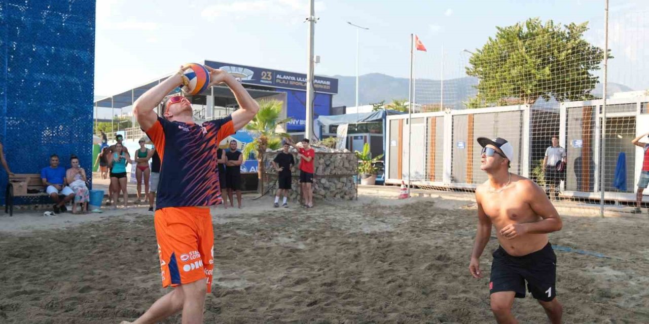 Ünlü Plaj Voleybolcuları, Alanya’nın Spor Turizmi Elçileri Oldu
