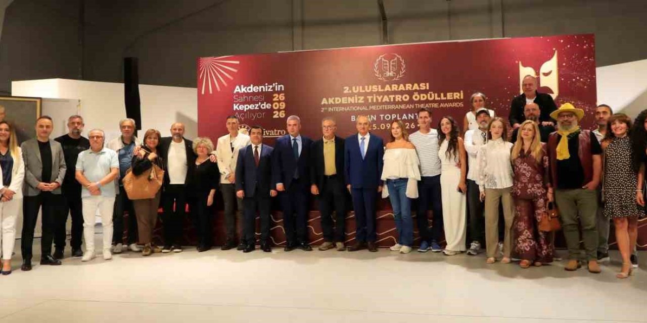Tiyatronun Kalbi Kepez’de Atacak