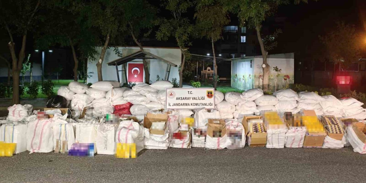 Aksaray’da Jandarma 5,5 Milyon Liralık Kaçak Ürün Ele Geçirdi