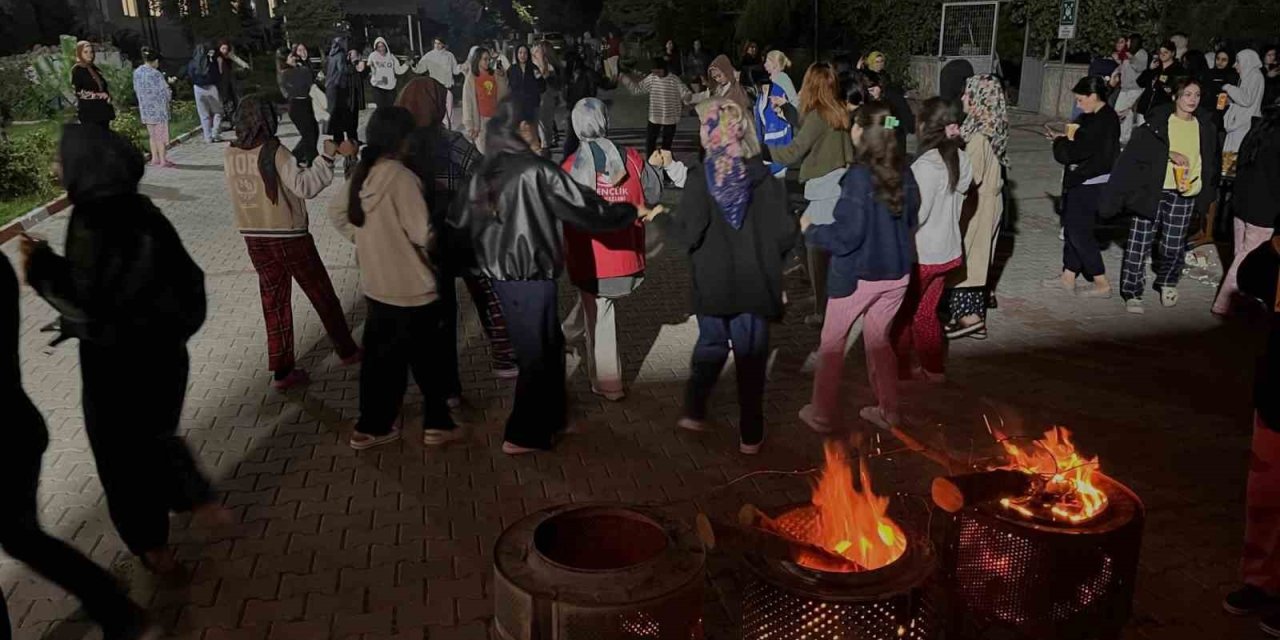 Nöhü Öğrencileri "hoş Geldiniz" Buluşmasında Bir Araya Geldi