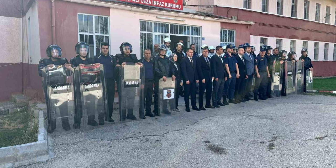 Ermenek M Tipi Ceza İnfaz Kurumunda Tatbikat