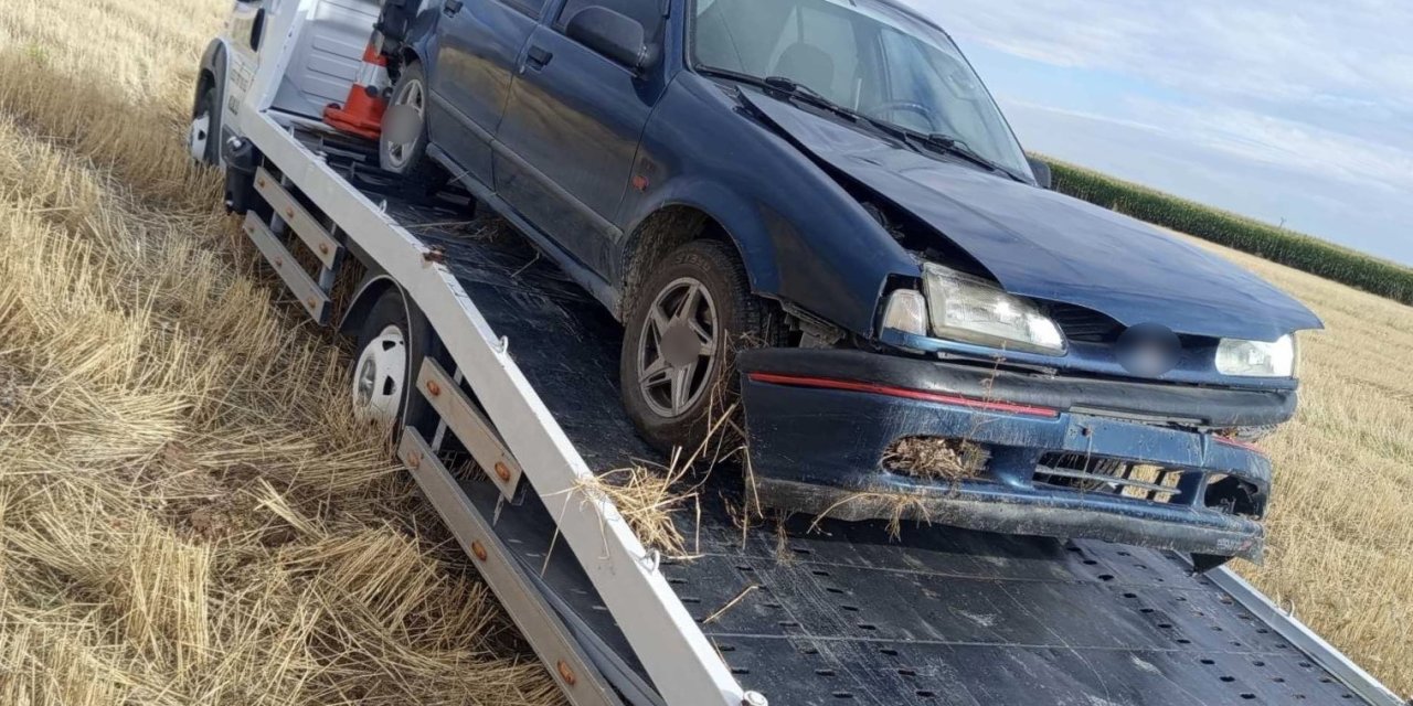 Konya’da Kontrolden Çıkan Otomobil Şarampole Devrildi: 2 Yaralı