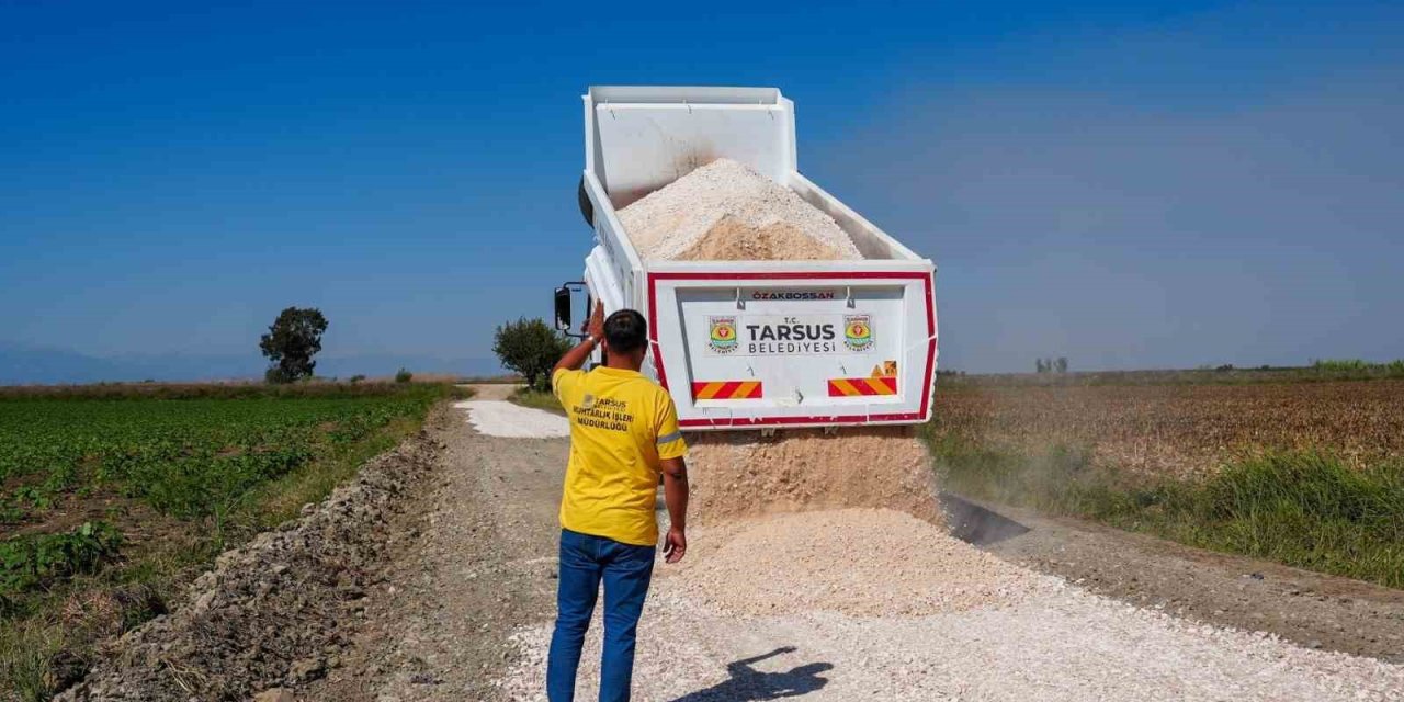 Tarsus’ta Arazi Yollarında Bakım Ve Düzenleme Çalışması